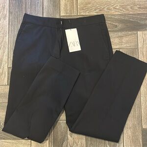 Black NWT elastic back front tab Zara women’s dress pants.
